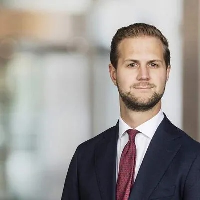 Portrait of Jakob Dingertz, Director Investment at Savills