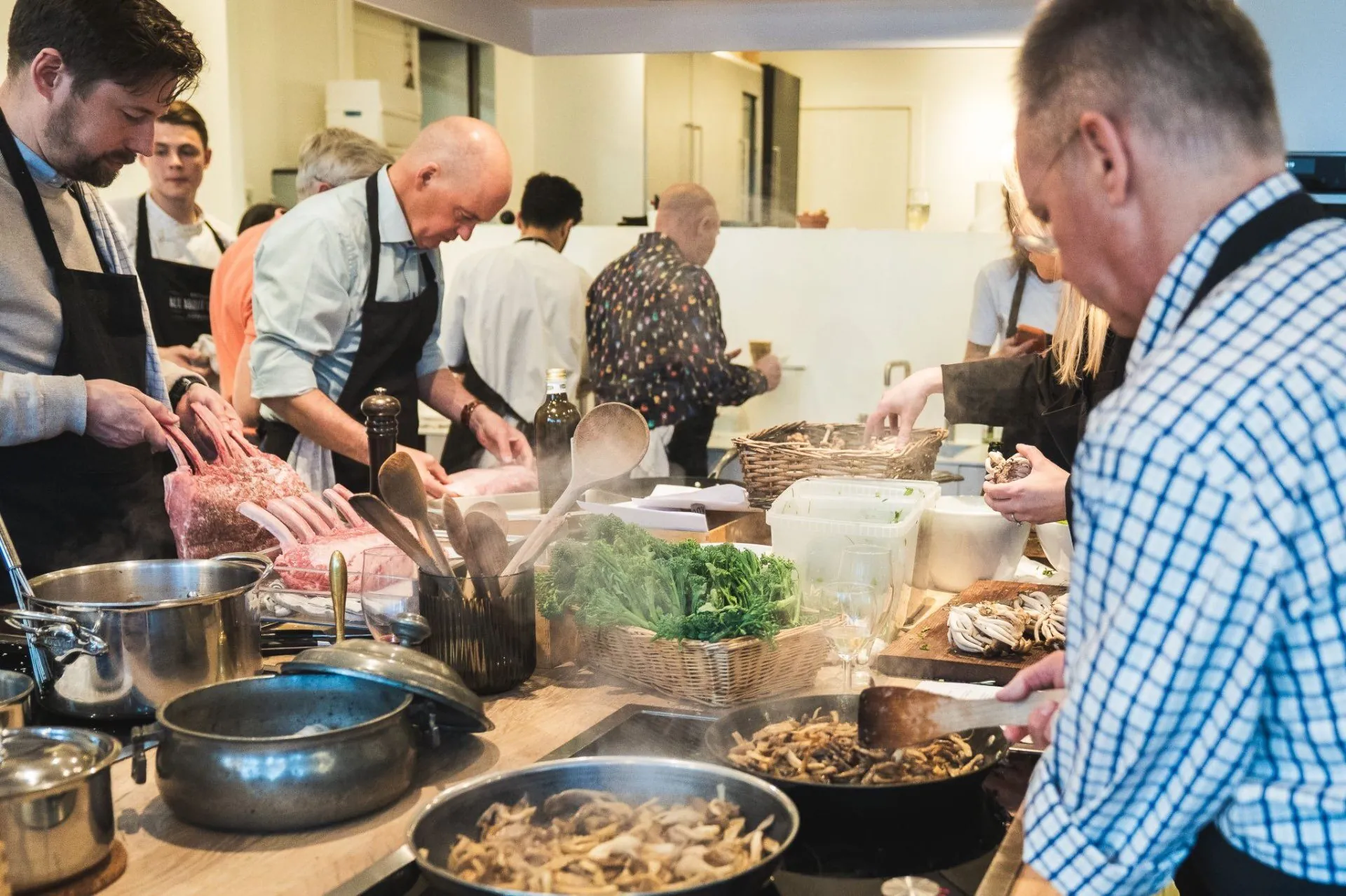 Matlagning tillsammans under PWS Nordics teamevent